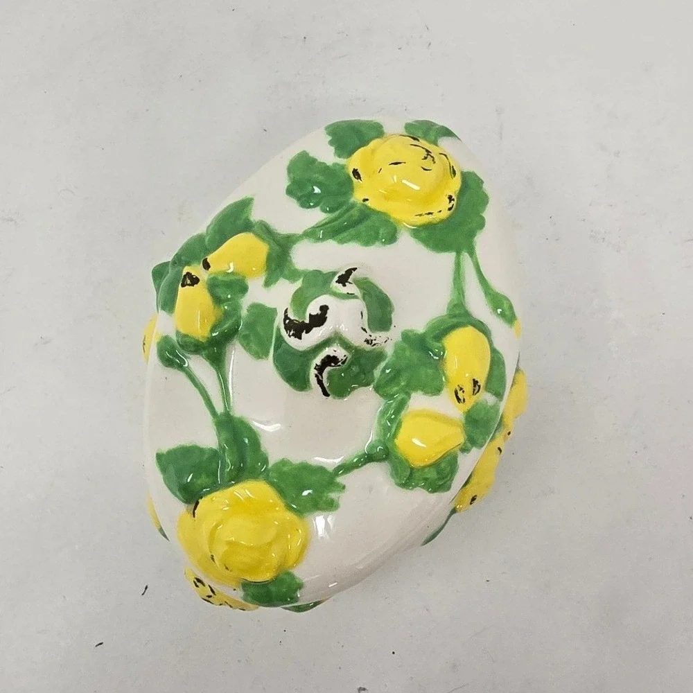Vtg ceramic footed trinket dish w/lid yellow green‎ roses floral cottagecore